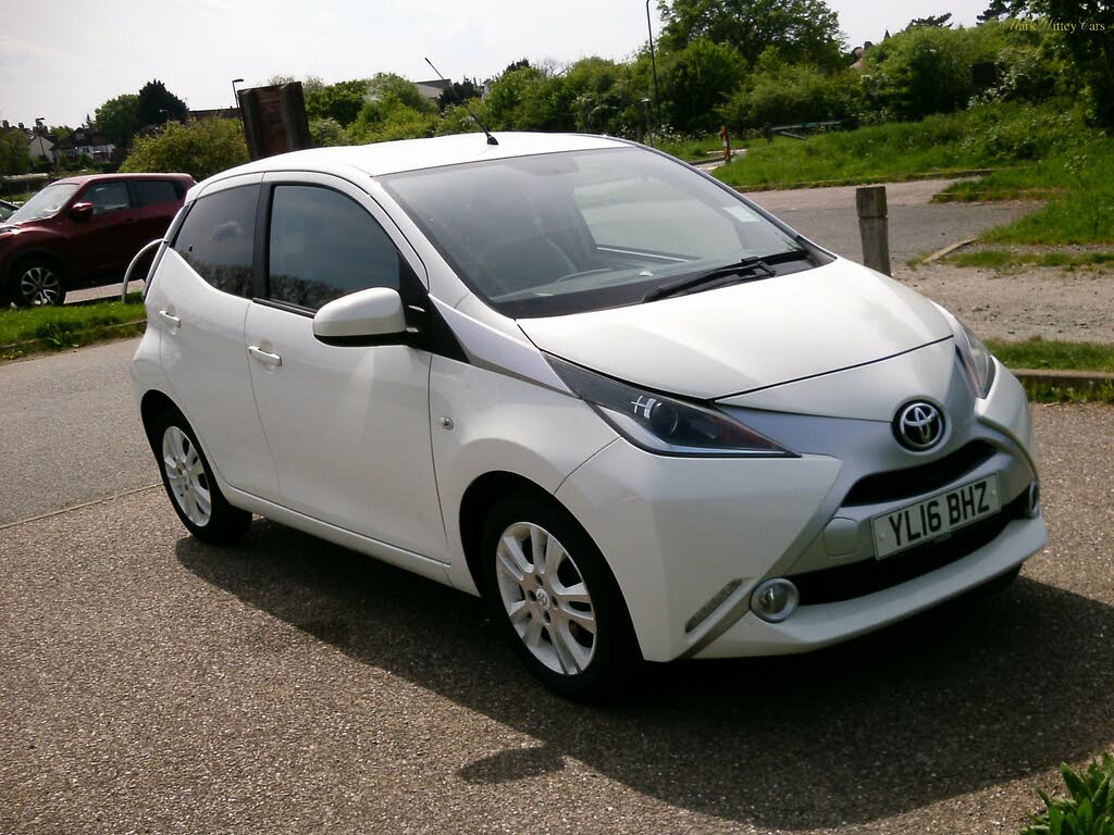 2016 Toyota AYGO 1.0 VVT-i x-pure 5d