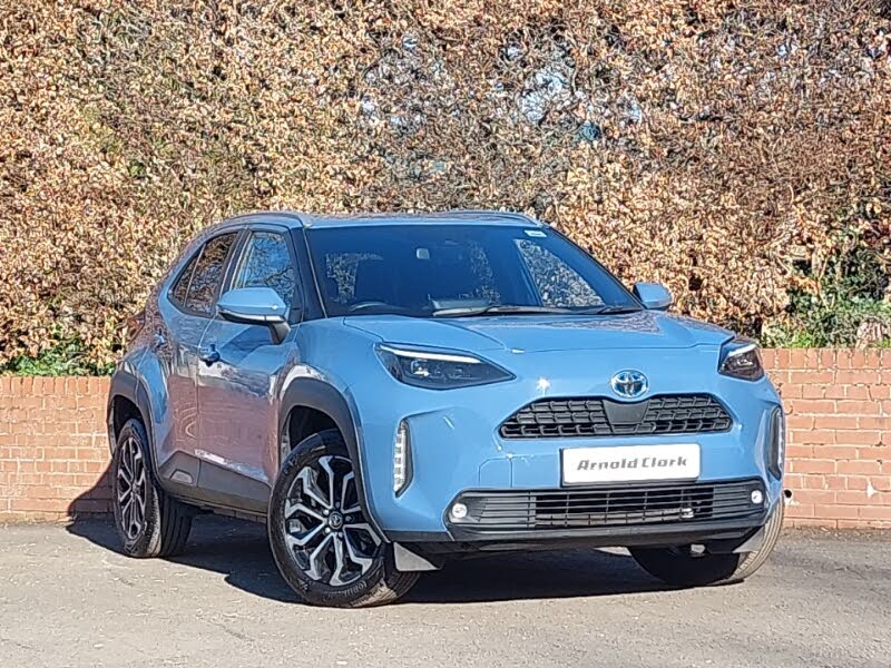 2022 Toyota Yaris 1.5 VVT-i Design (Panoramic Roof)