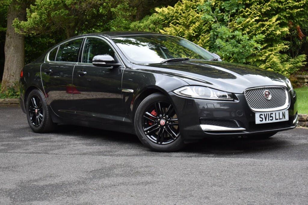 2015 Jaguar XF 2.2TD Luxury (163ps) Saloon 4d