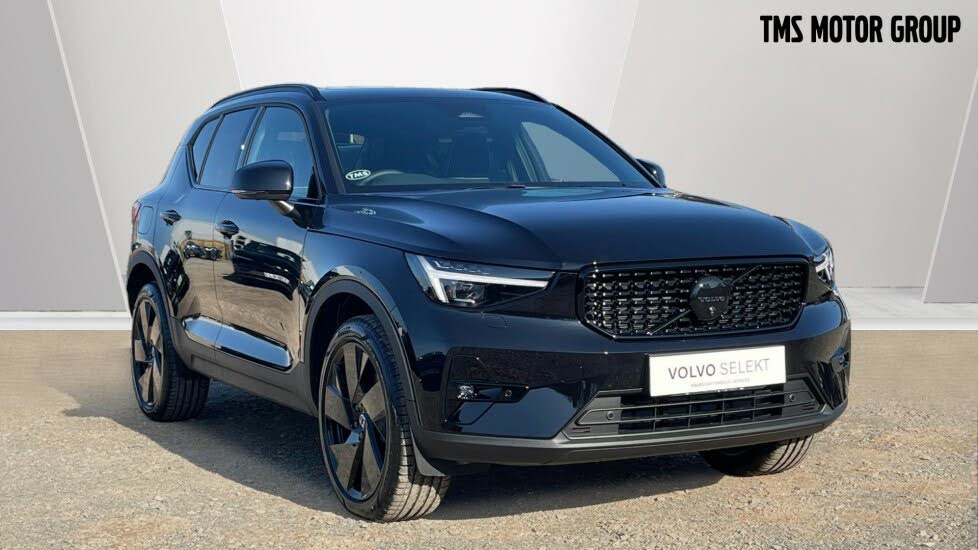 2025 Volvo XC40 2.0 B4 Ultra Black Edition
