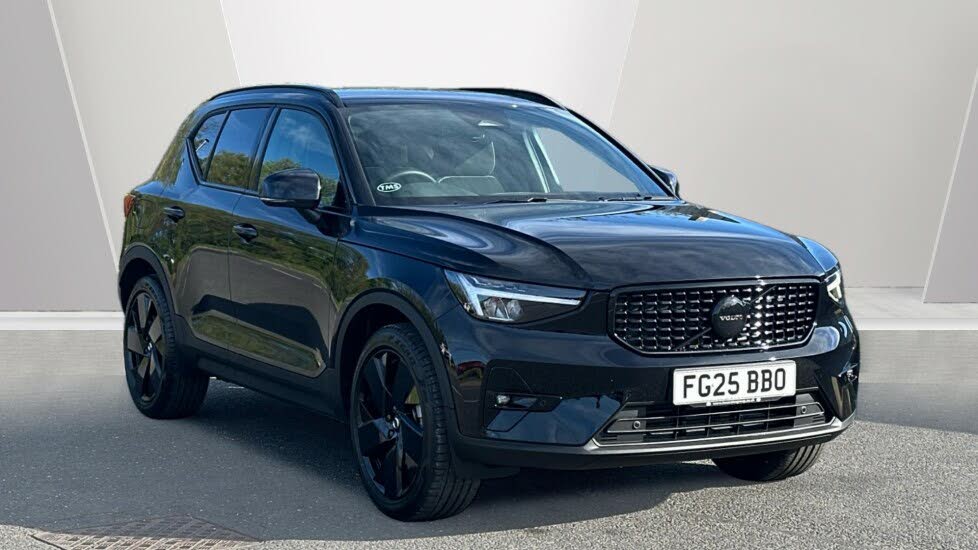 2025 Volvo XC40 2.0 B3 Plus Black Edition