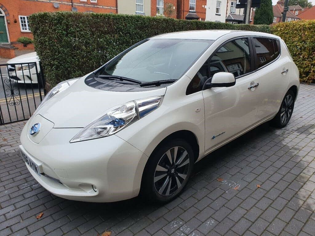 2016 Nissan Leaf E Tekna (30kWh)