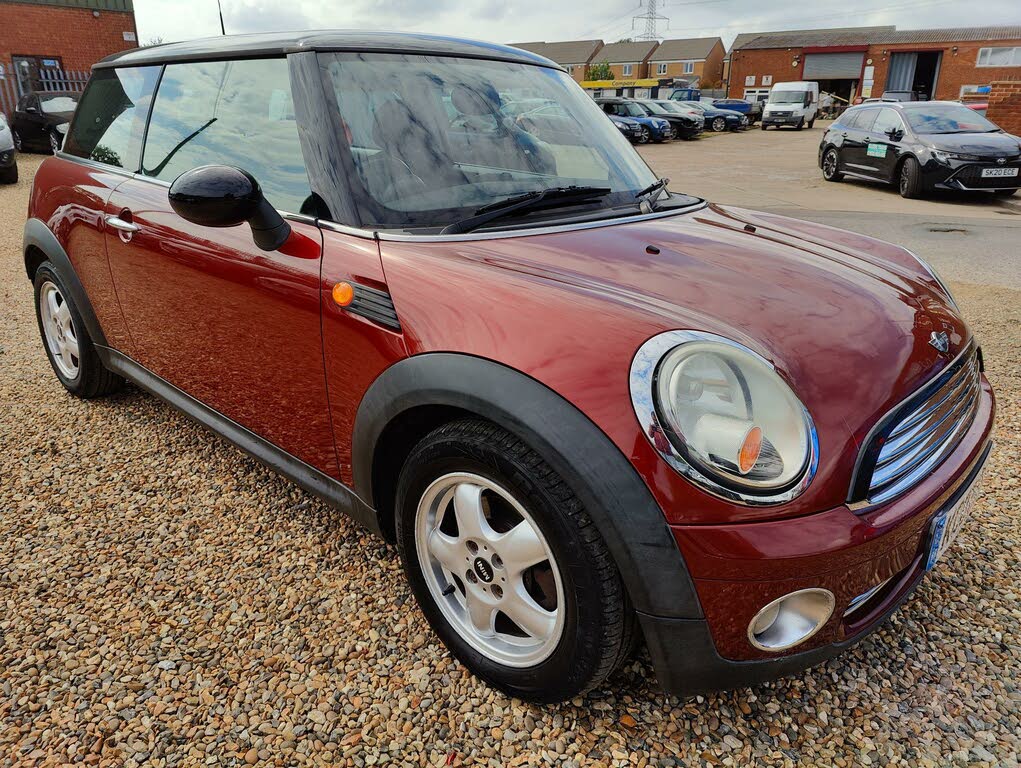 2007 MINI Cooper 1.6 Cooper (120bhp) Hatchback 3d auto