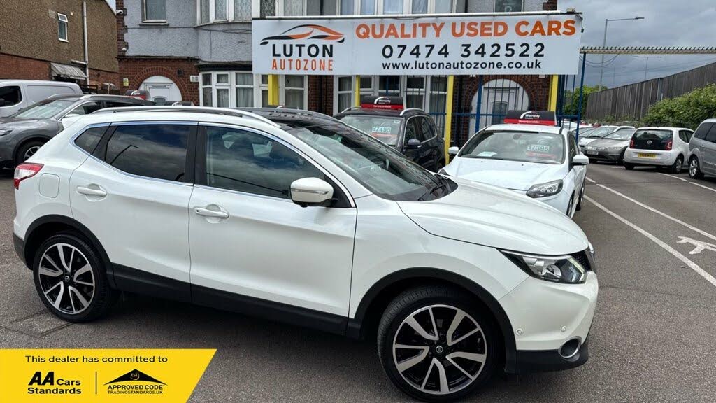 2015 Nissan Qashqai 1.5dCi Tekna