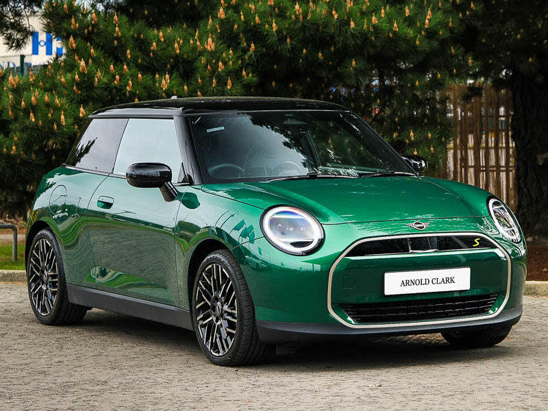 2024 MINI Cooper E Cooper SE Exclusive (Level 2)
