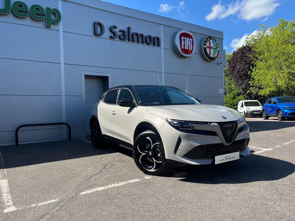 2025 Alfa Romeo Junior 1.2