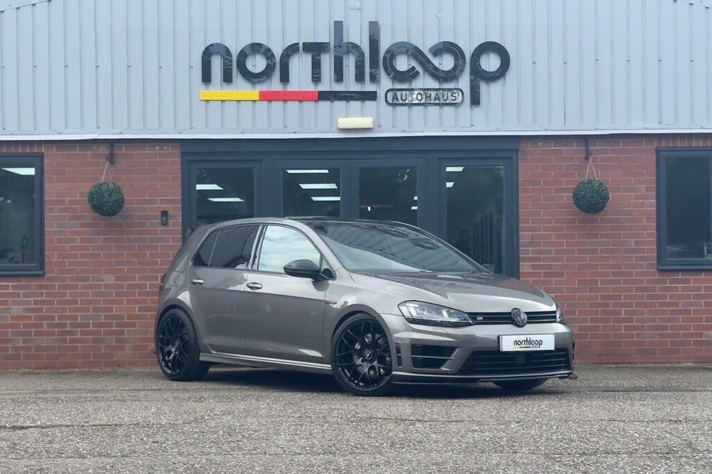 2016 Volkswagen Golf 2.0 TSI R 4Motion BMT (s/s) Hatchback 5d DSG