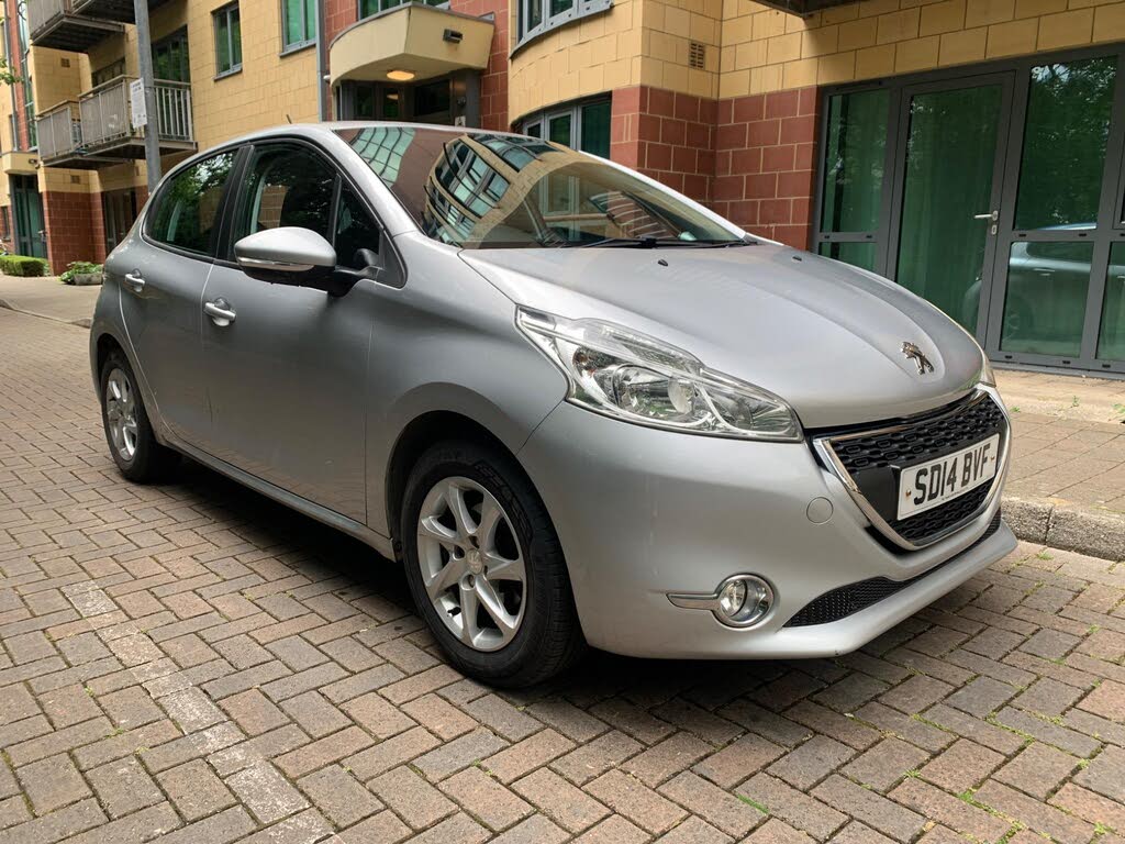 2014 Peugeot 208 1.2 Active VTi 5d