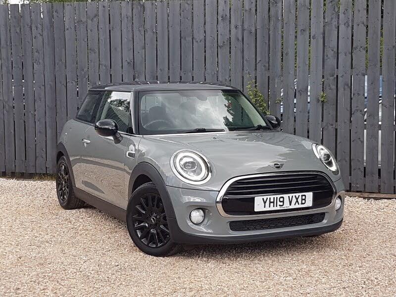 2019 MINI Cooper 1.5 Cooper Classic Hatchback 3d