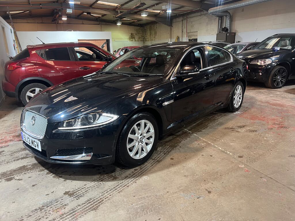 2013 Jaguar XF 2.2TD Luxury (200ps) (s/s) Saloon 4d Auto
