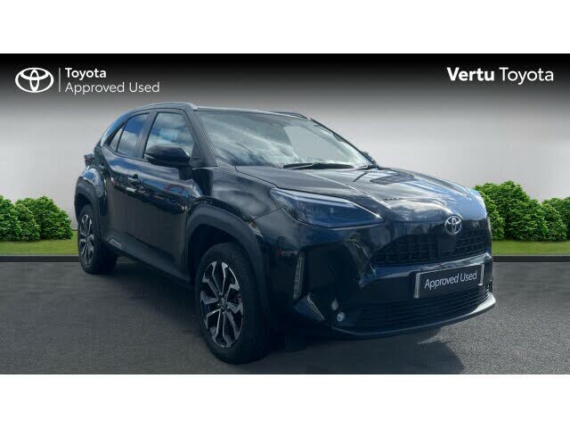 2022 Toyota Yaris 1.5 VVT-i Design (Panoramic Roof)