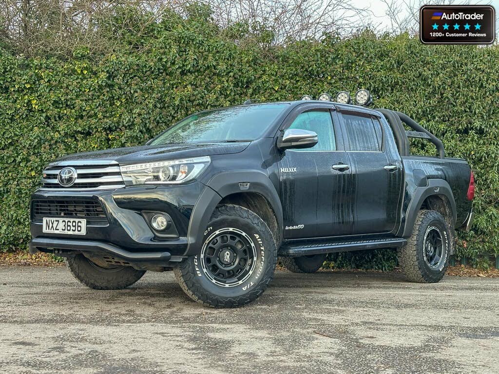 2019 Toyota Hi-Lux 2.4D Invincible (s/s) auto