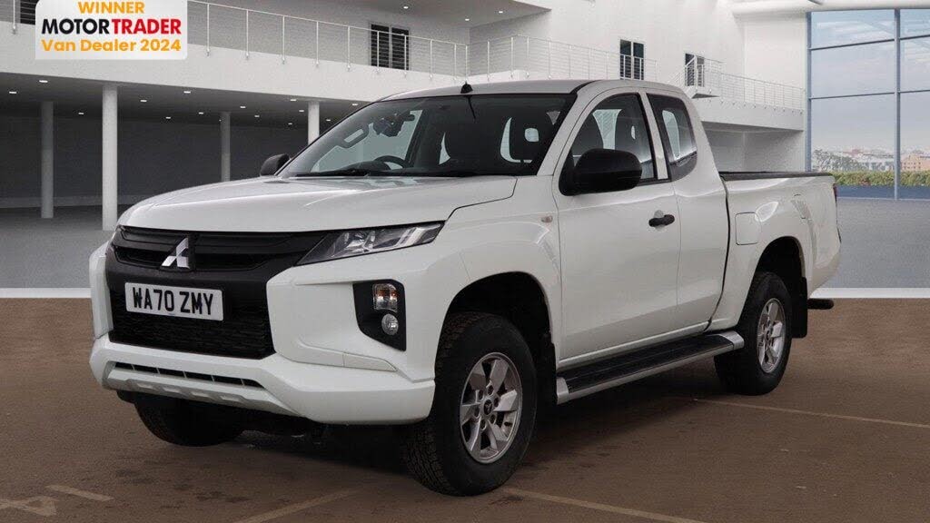 2020 Mitsubishi L200 2.2DI-D 4 Life Club