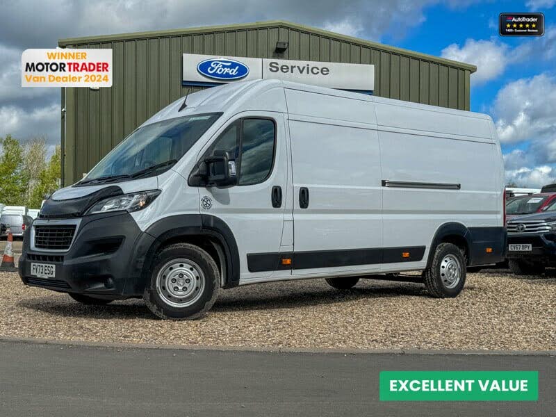 2023 Peugeot Boxer 2.2 BlueHDi Professional Premium+ 435 L4H2