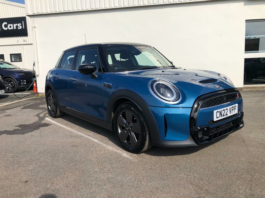 2022 MINI Cooper 2.0 Cooper S Classic Hatchback 5d