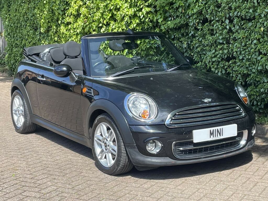 2011 MINI Cooper 1.6 Cooper (122bhp) Convertible 2d Auto