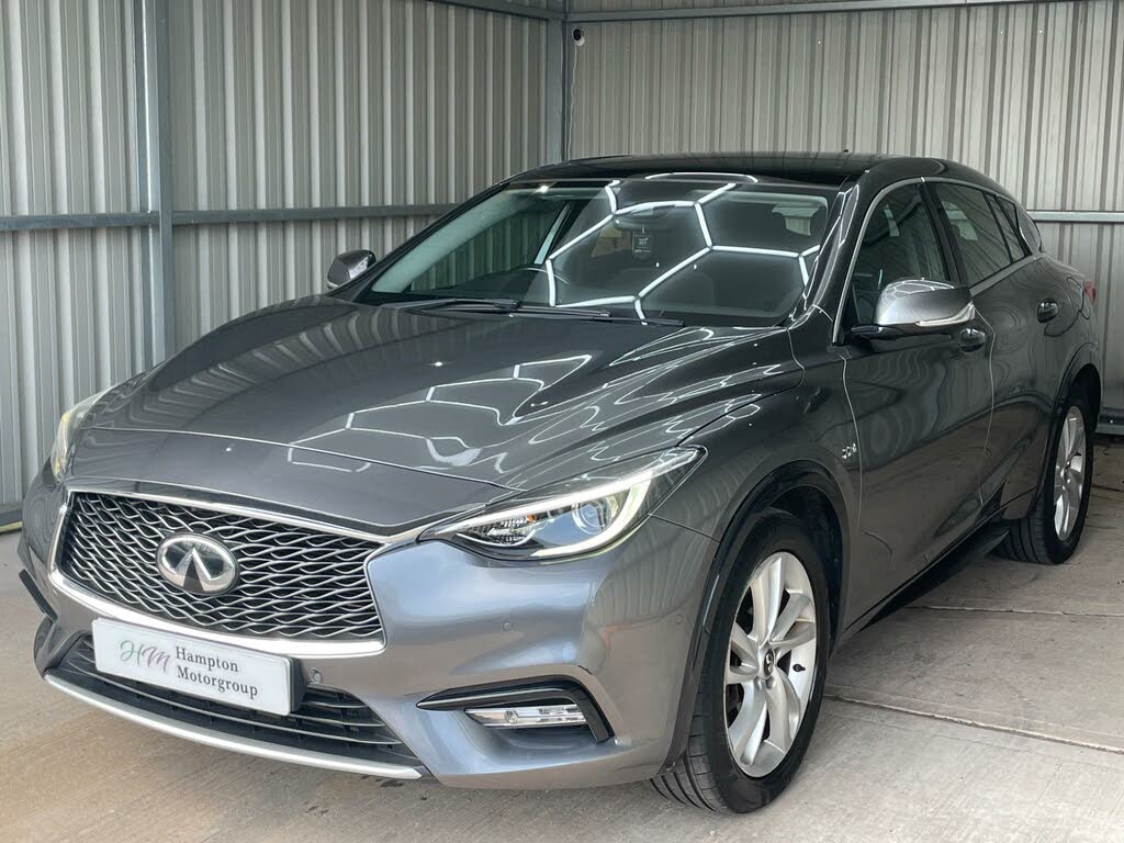 2016 Infiniti Q30 2.2d Premium