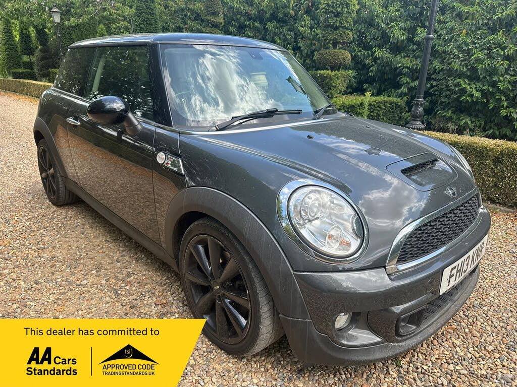 2013 MINI Cooper 1.6 Cooper S (184bhp) (Sport Chili) Hatchback 3d Auto