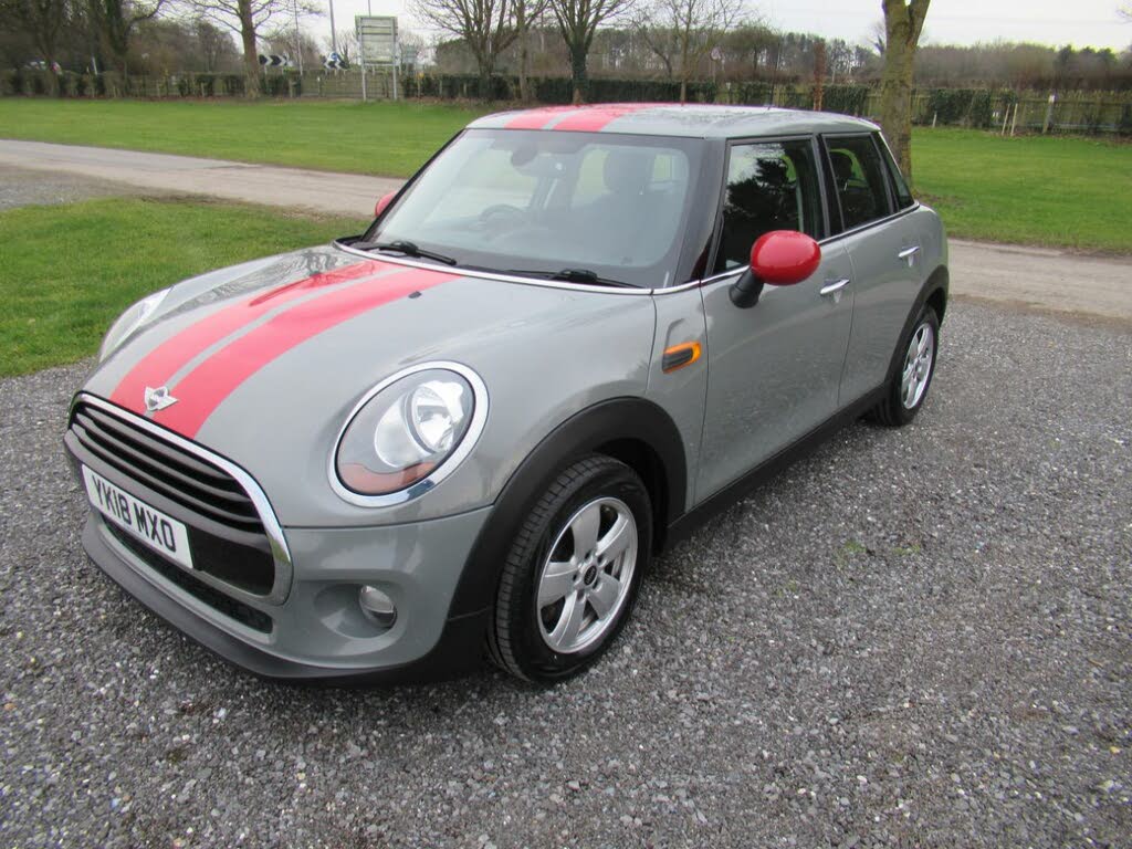2018 MINI Cooper 1.5 Cooper Series II (s/s) Hatchback 5d