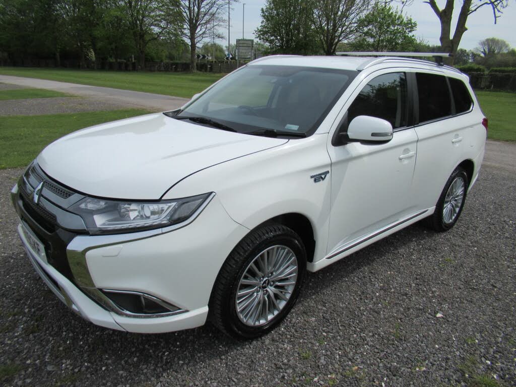 2019 Mitsubishi Outlander 2.4 Juro PHEV (s/s)