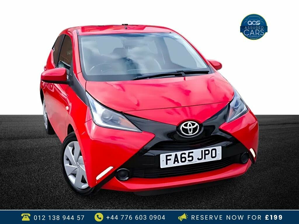 2016 Toyota AYGO 1.0 VVT-i x-play (68bhp) 5d