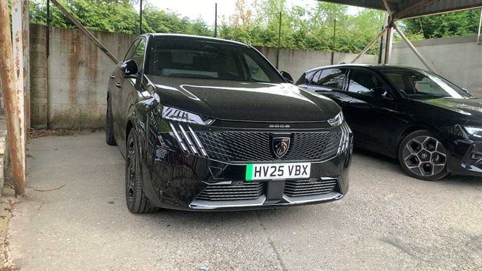 2025 Peugeot 3008 SUV E GT