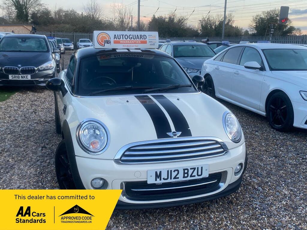2012 MINI Cooper 1.6 Cooper (122bhp) Coupe 3d