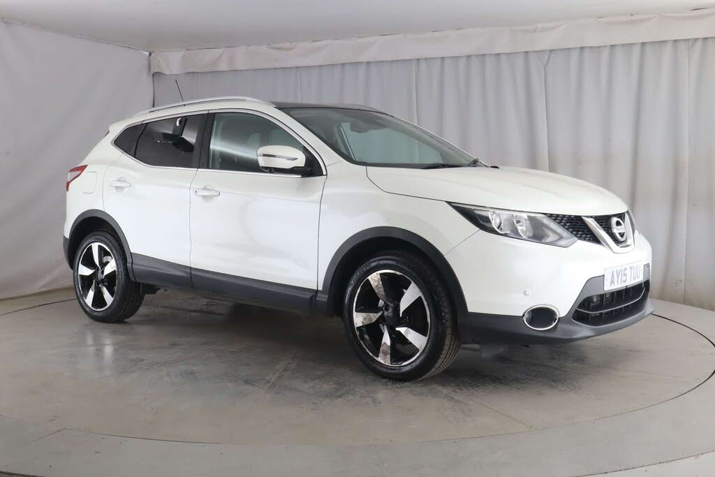 2015 Nissan Qashqai 1.6dCi N-TEC+ XTRONIC CVT