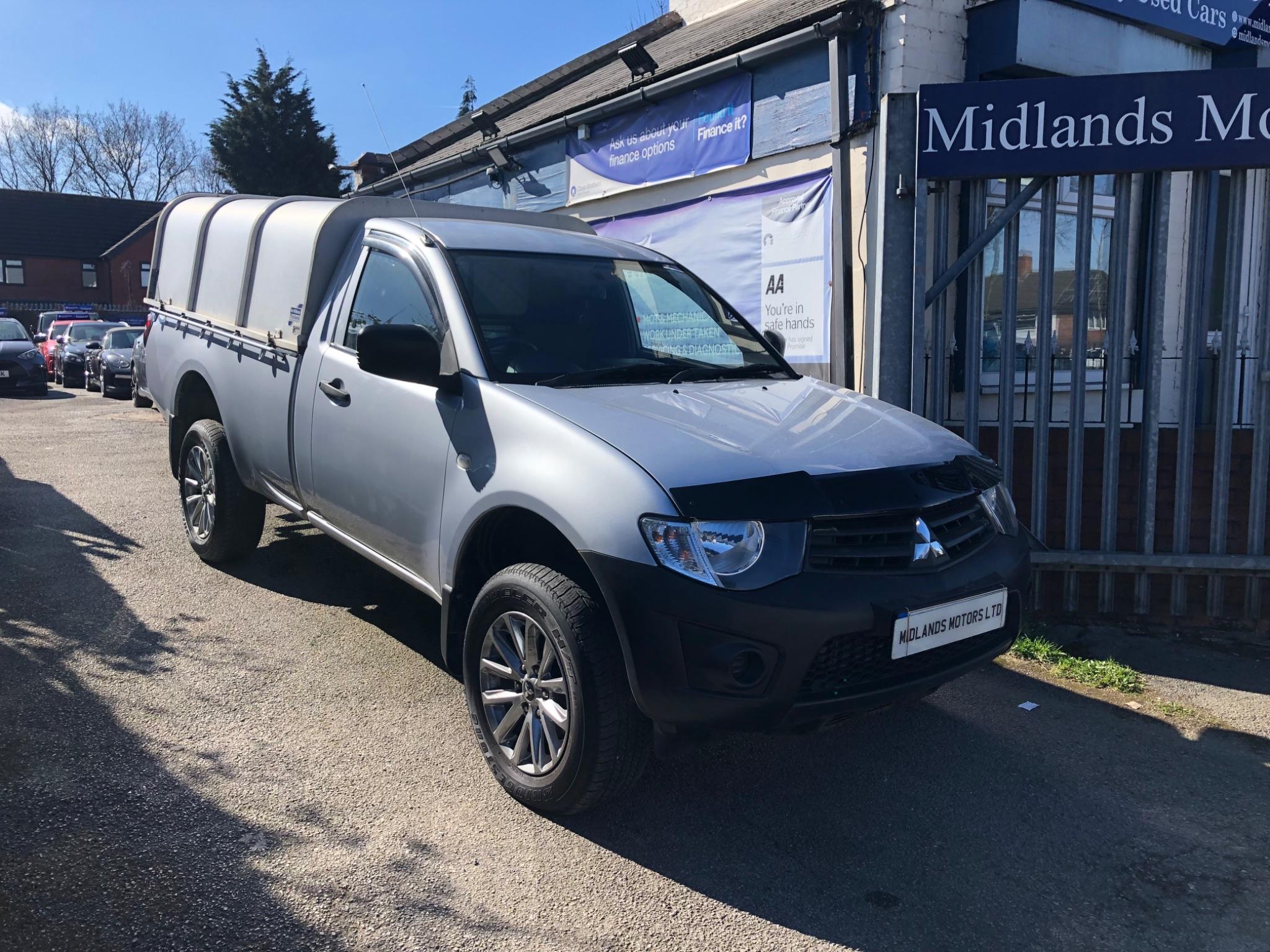 2015 Mitsubishi L200 2.5TD 4Life Pick-Up