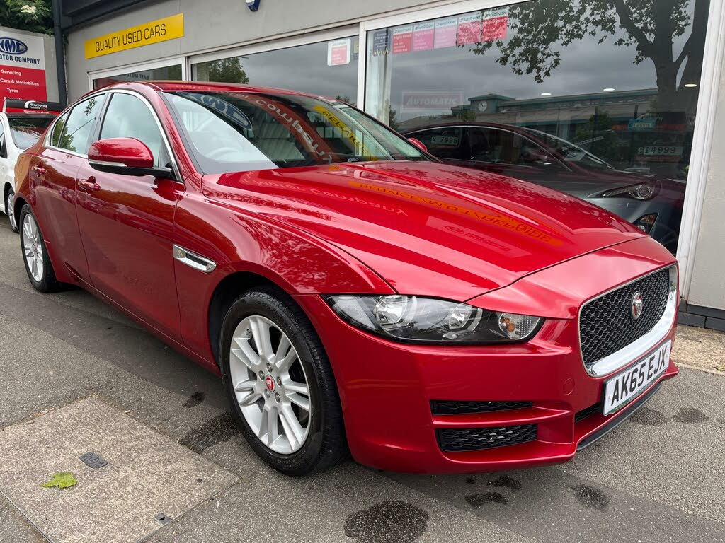 2015 Jaguar XE 2.0 Prestige