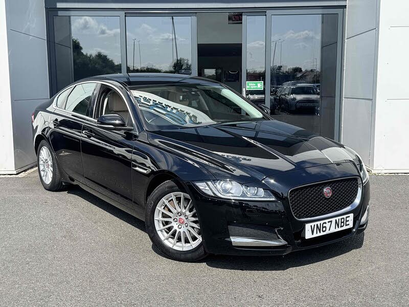 2018 Jaguar XF 2.0TD Prestige (163ps) Saloon 4d 1999cc