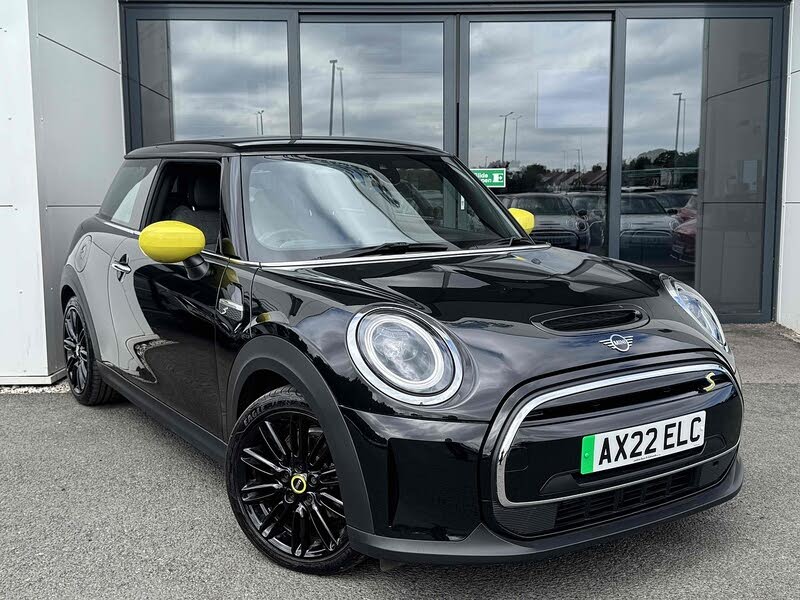 2022 MINI Cooper E Cooper S 2)