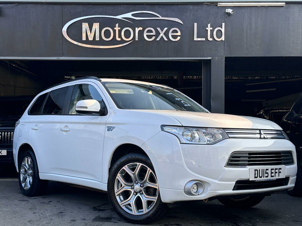 2015 Mitsubishi Outlander 2.0 GX3h PHEV (5st)