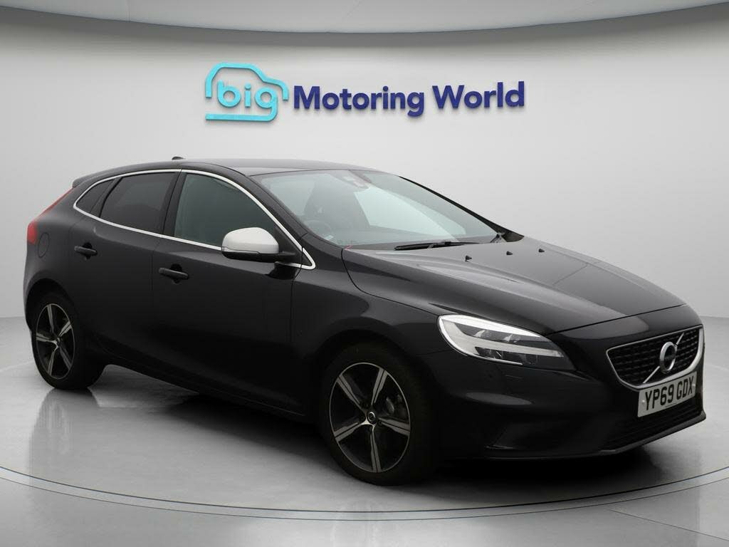 2019 Volvo V40 2.0 T2 R- Design Edition