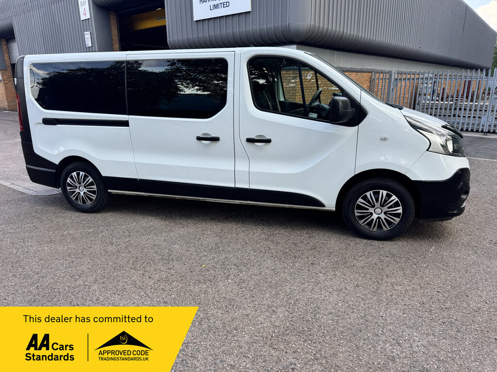 2019 Renault Trafic 1.6dCi LL29 120 Business (Eu6c) Bus 9 seats