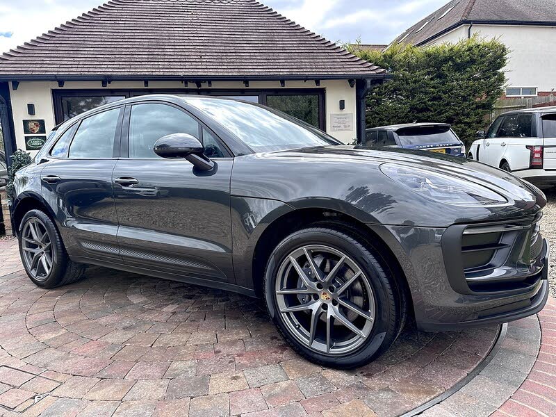 2022 Porsche Macan 2.0