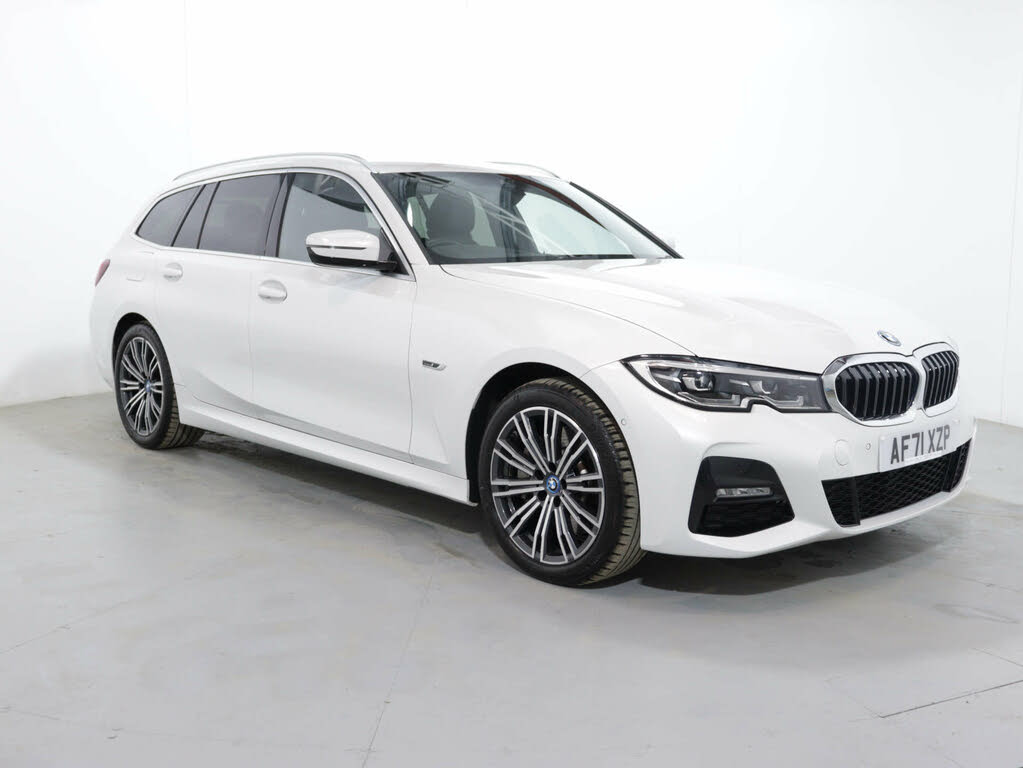 2021 BMW 3 Series 2.0 330e M Sport Touring 5d