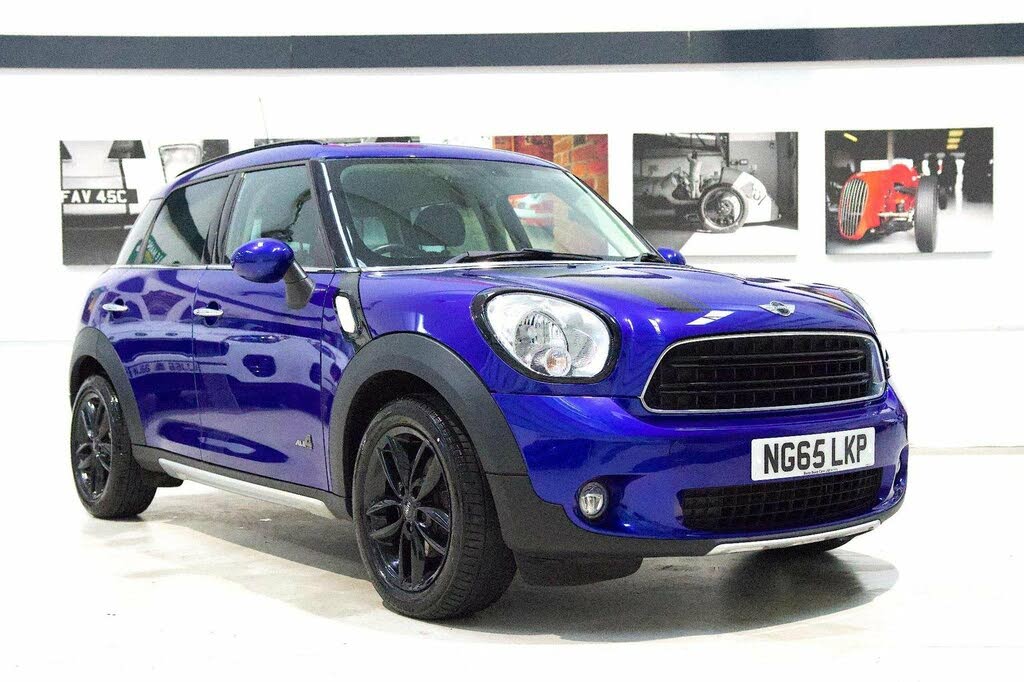 2015 MINI Countryman 1.6 Cooper 4X4 ALL4 (Chili)