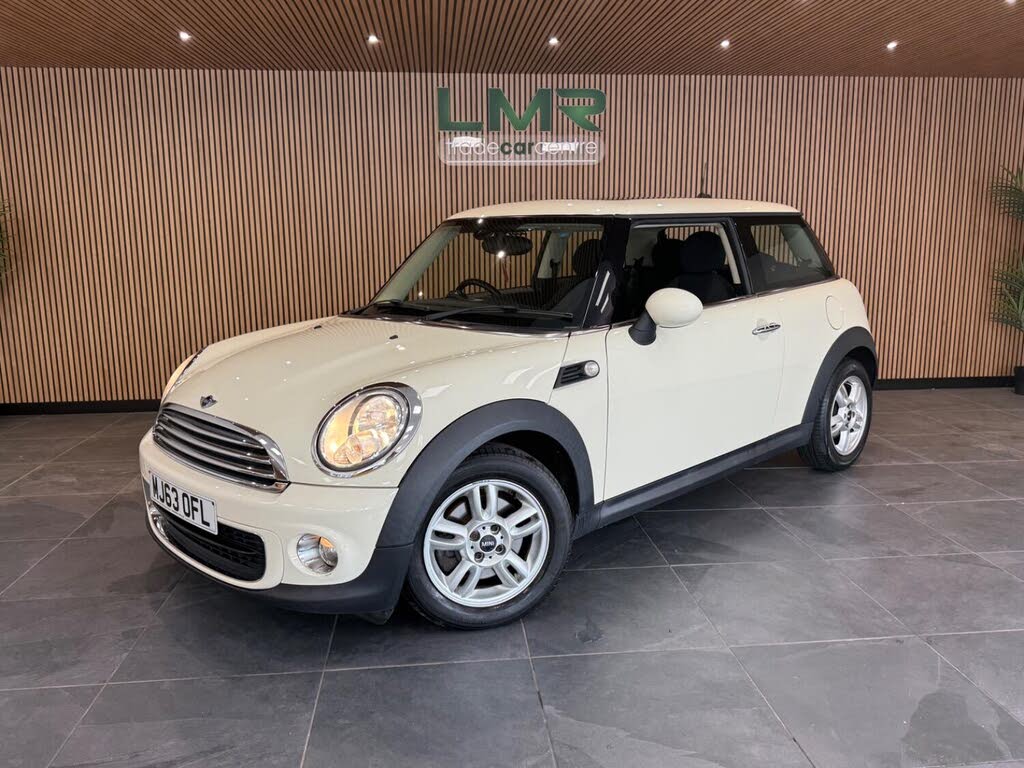 2013 MINI Cooper 1.6 One (98bhp) (Sport Chili) Hatchback 3d