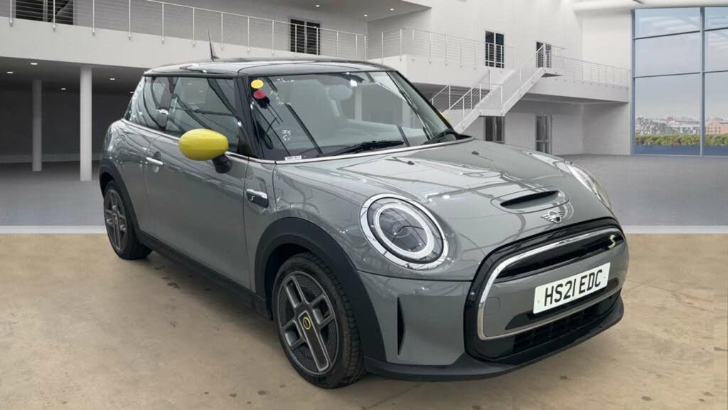 2021 MINI Cooper E Cooper S 1)