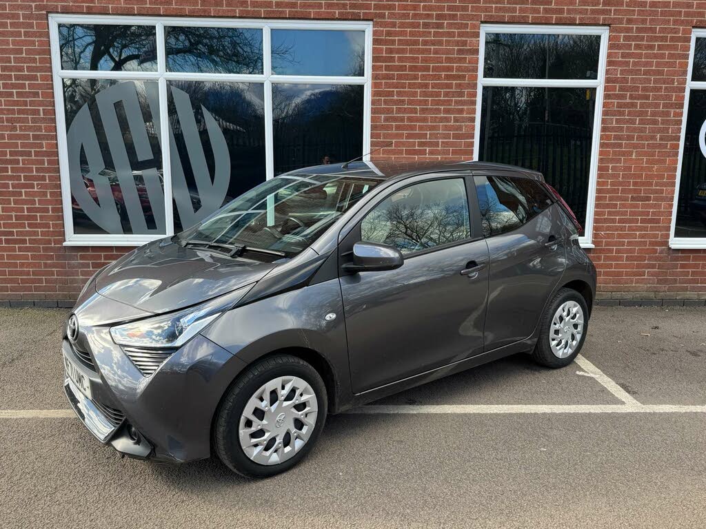 2021 Toyota AYGO 1.0 VVT-i x-play (TSS)