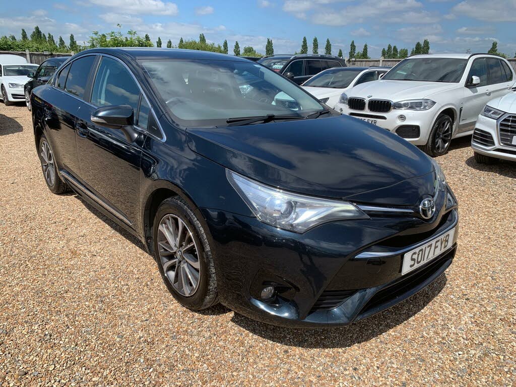 2017 Toyota Avensis 2.0D-4D Business Edition Plus Saloon 4d
