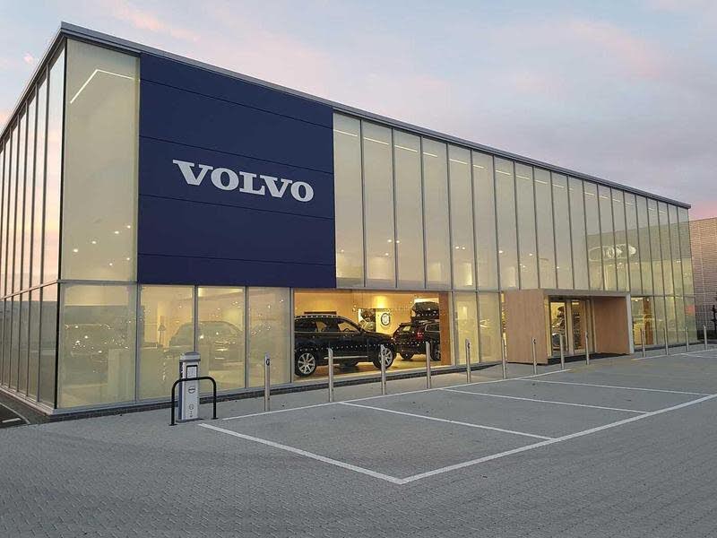 2024 Volvo XC60 2.0 T8 Ultimate (Dark