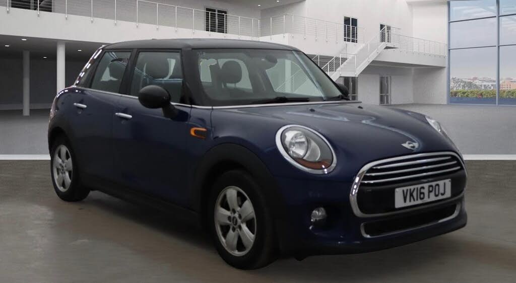 2016 MINI Cooper 1.5 Cooper (s/s) Hatchback 5d