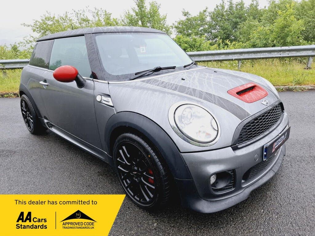 2009 MINI Cooper 1.6 Cooper JCW (211bhp) Hatchback 3d