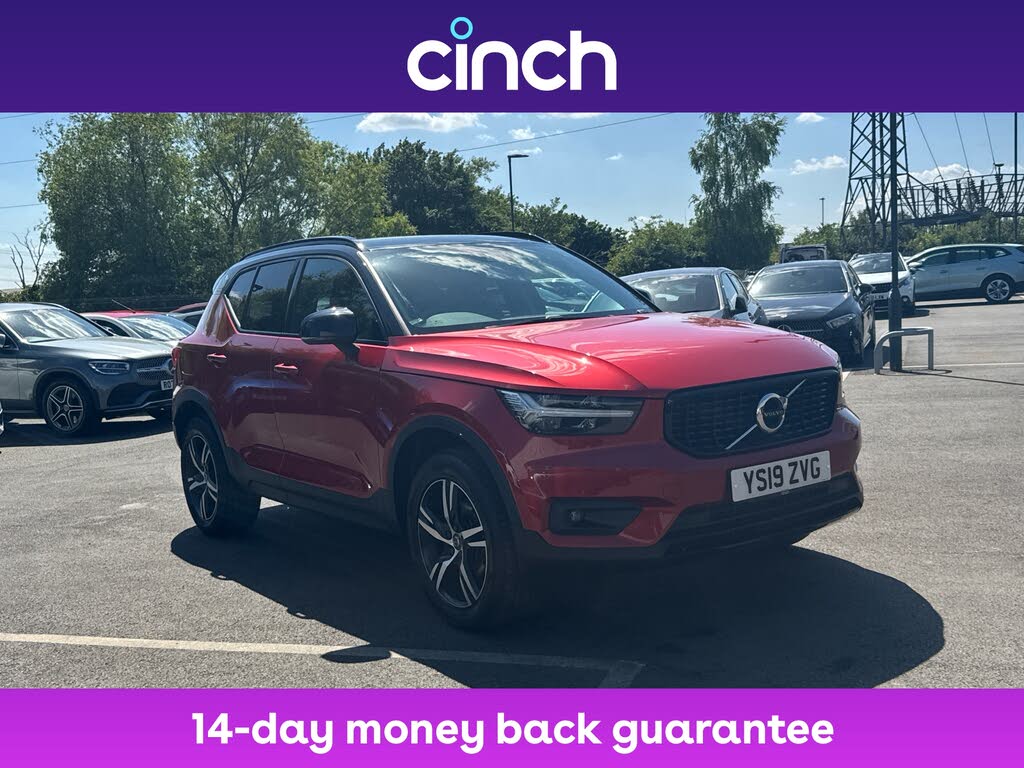 2019 Volvo XC40 1.5 T3 R-Design (163bhp)