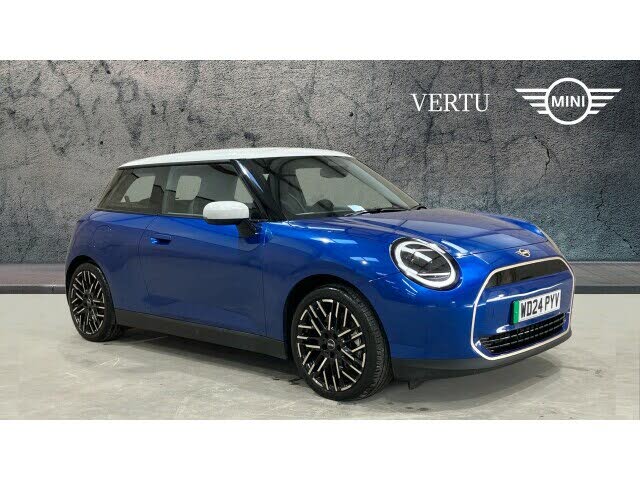 2024 MINI Cooper E Cooper E Exclusive