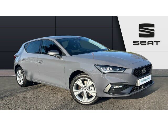 2025 Seat Leon 1.5 e-HYBRID FR Black Edition Hatchback