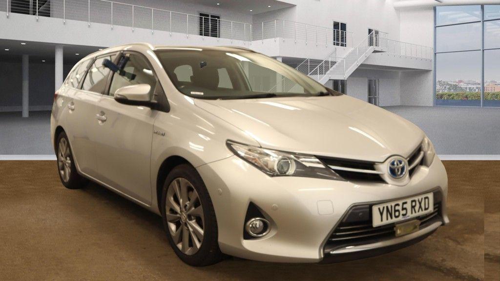 2015 Toyota Auris 1.8 VVT-i HSD Excel Touring Sports E-CVT