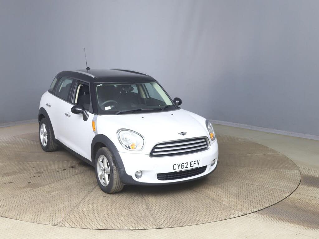 2013 MINI Countryman 1.6 Cooper (Pepper)